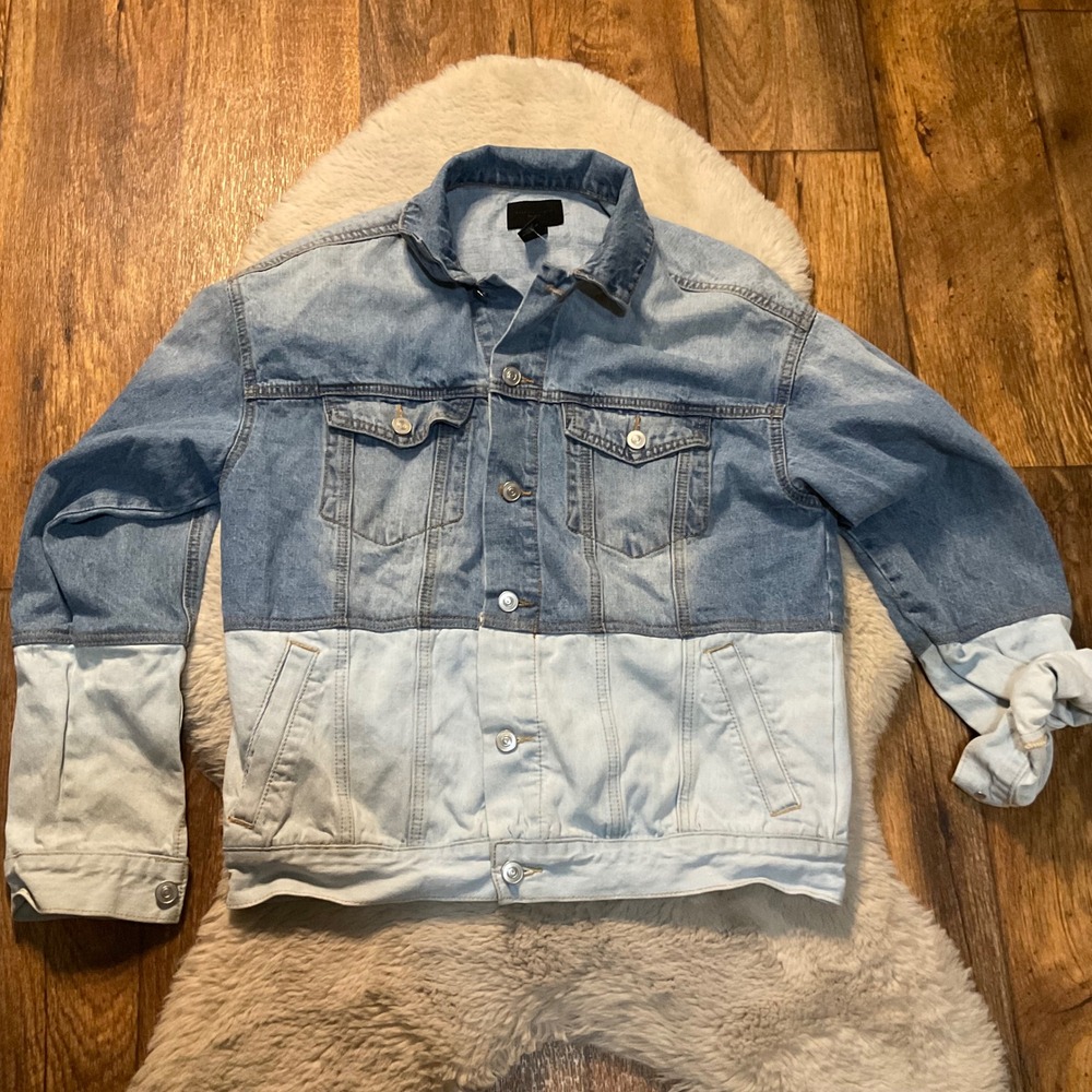 Forever‎ 21 Denim Jean Jacket Size Small Mens Two Tone